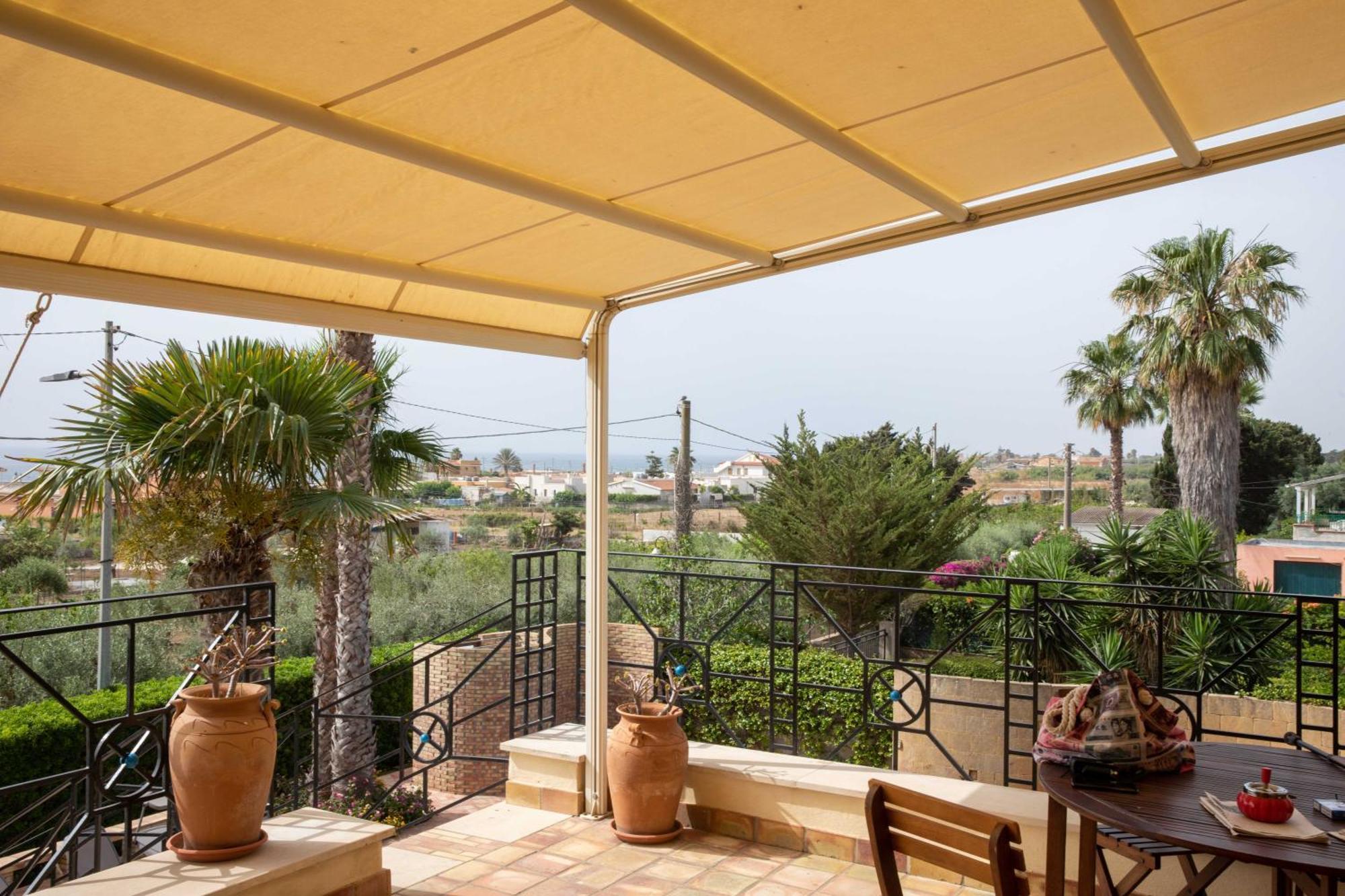 Villa Libeccio Appartment With Shared Swimming Pool, At 200 Meters From The Beach, Solarium And Private Parking Авола Экстерьер фото